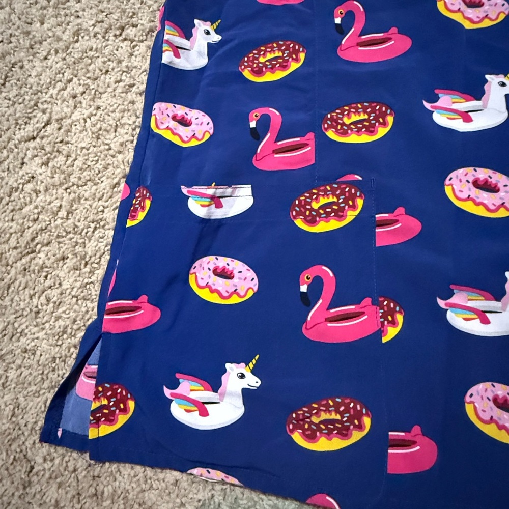 Donut scrub top - Picture 2 of 3